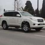 Toyota Prado 2013 avtomobilini Bakıda onlayn icarəyə götür. Rahat sifariş və sərfəli qiymətlər burada!