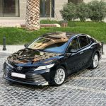 Нужен Tayota Camry 2021 в аренду в Баку? Бронируй онлайн – низкие цены и быстрая подача!
