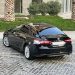 Нужен Tayota Camry 2021 в аренду в Баку? Бронируй онлайн – низкие цены и быстрая подача!