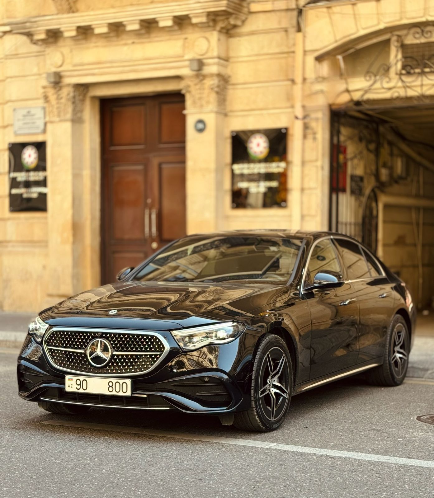 Rent a car Baku Mercedes-Benz E 300e